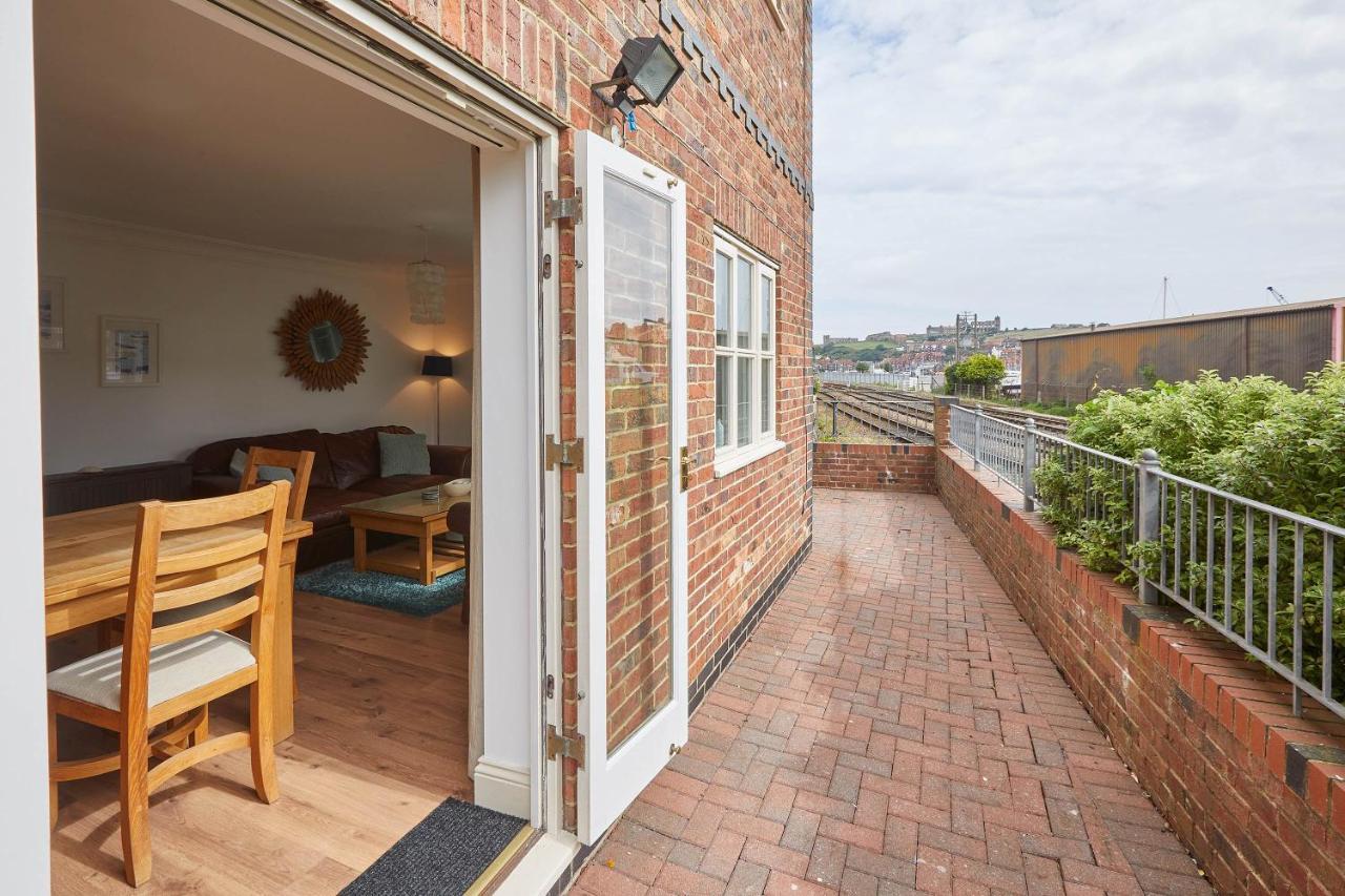 Host & Stay - The Railway Retreat Whitby Eksteriør billede